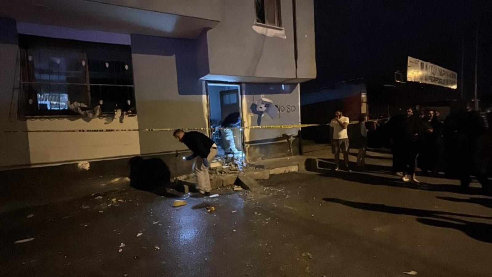 Adana'da 2'si çocuk 5 kişinin bulunduğu eve el yapımı patlayıcı attılar