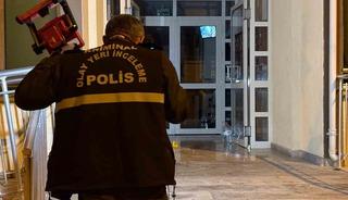 Kayseri&rsquo;de binanın girişinde &ccedil;ıkan bı&ccedil;aklı kavgada 2 kişi yaralandı