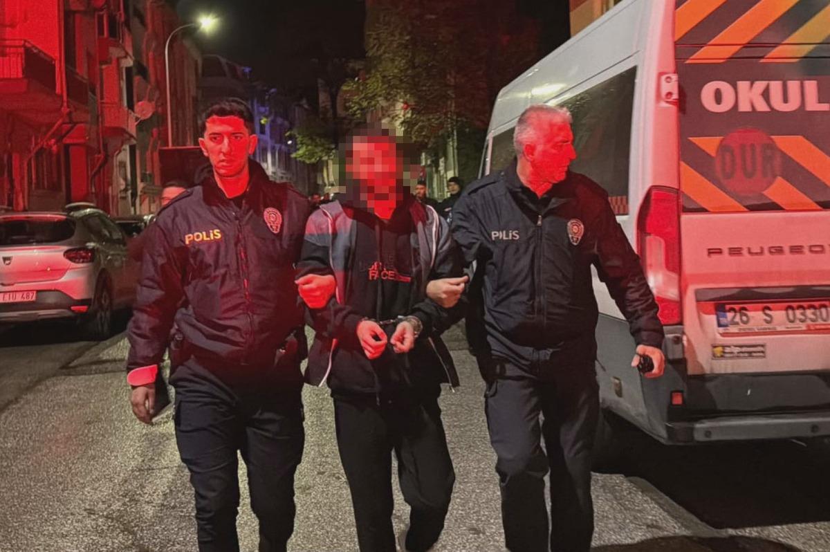 Eskişehir de kanlı kovalamaca! Pompalı t&uuml;fekle &ouml;ld&uuml;rd&uuml;: "İnternete mi d&uuml;şeceğim?" 2