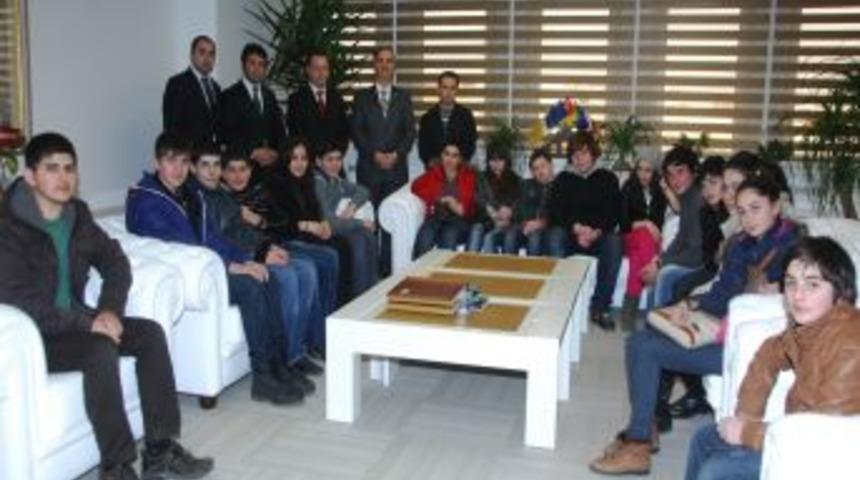 G&uuml;rc&uuml; &ouml;ğrenciler Belediye Başkanı Keskin&rsquo;i ziyaret etti