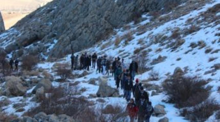 Niğde izcileri kış kampını tamamladı