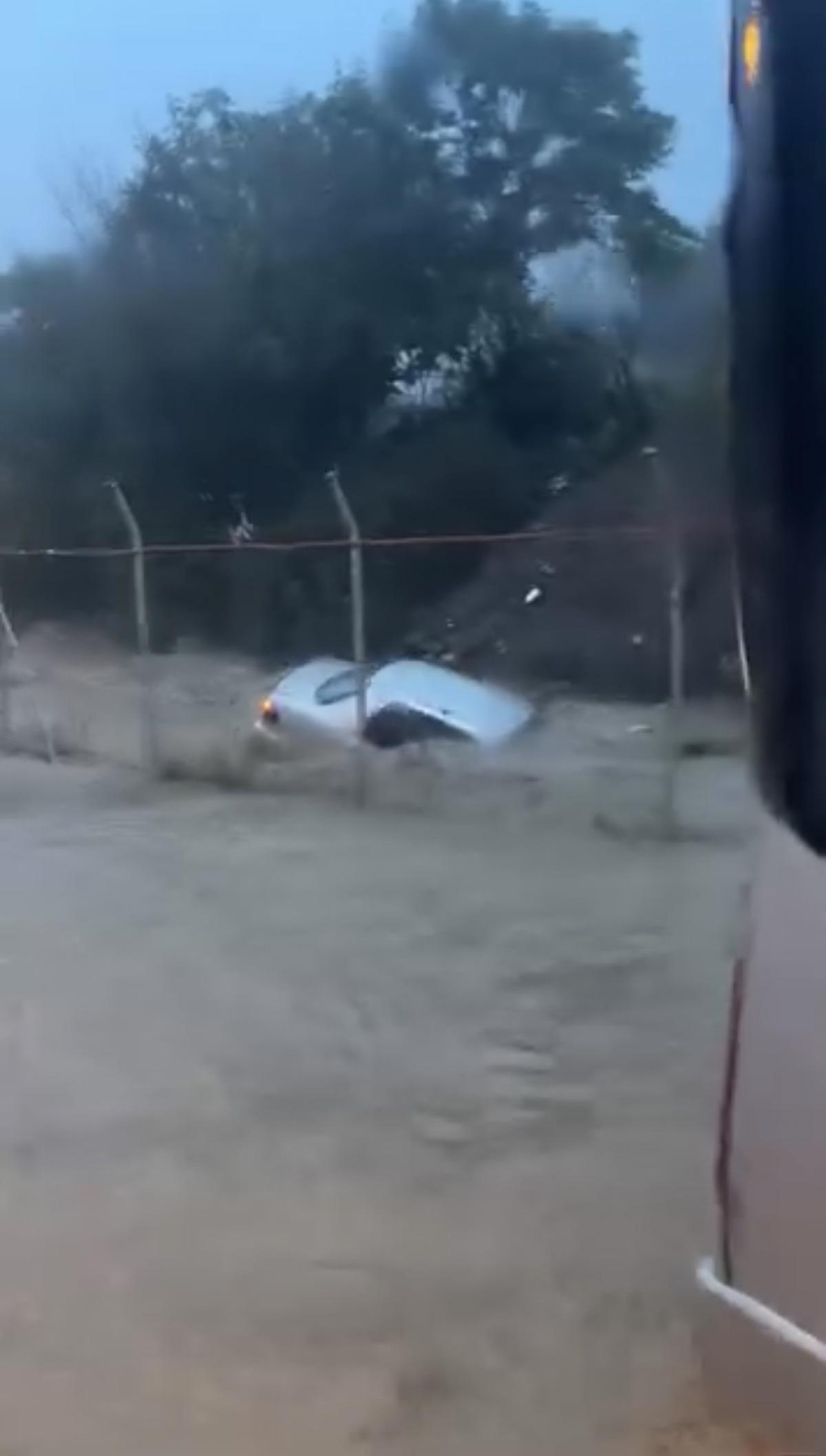 Sarıyer den y&uuml;rek yakan g&ouml;r&uuml;nt&uuml;!  İ&ccedil;inde adam var vallahi  1