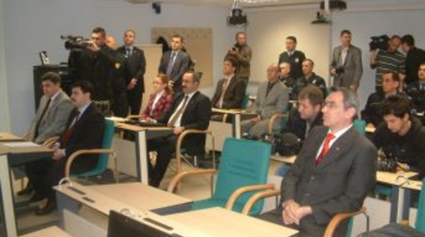 Emniyet, Akıllı Sınıf Projesi'ni tanıttı