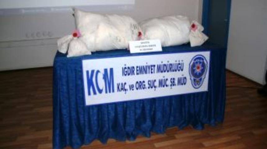 Iğdır'da 37 kilo sentetik uyuşturucu ele ge&ccedil;irildi