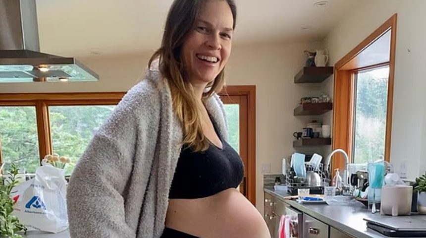 Hilary Swank'ten 52 yaşında üçüncü bebek müjdesi!
