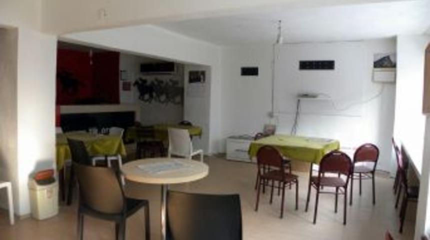 Ganyan bayisinden televizyon &ccedil;aldılar