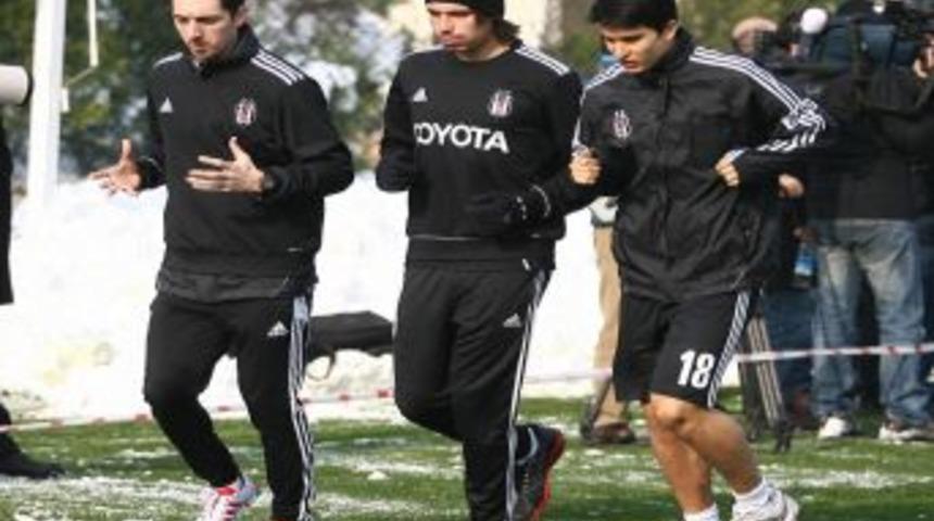 Beşiktaş'ta Ricardo Quaresma antrenmana &ccedil;ıktı