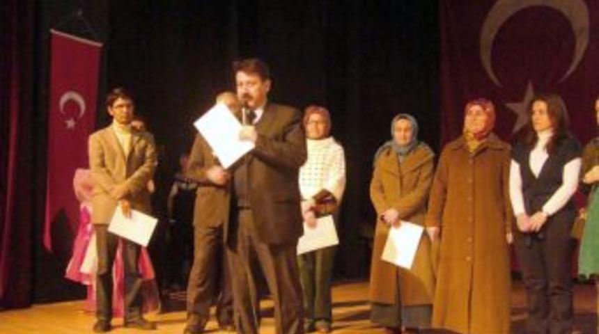 İlk&ouml;ğretim &ouml;ğrencilerinden İngilizce etkinliği