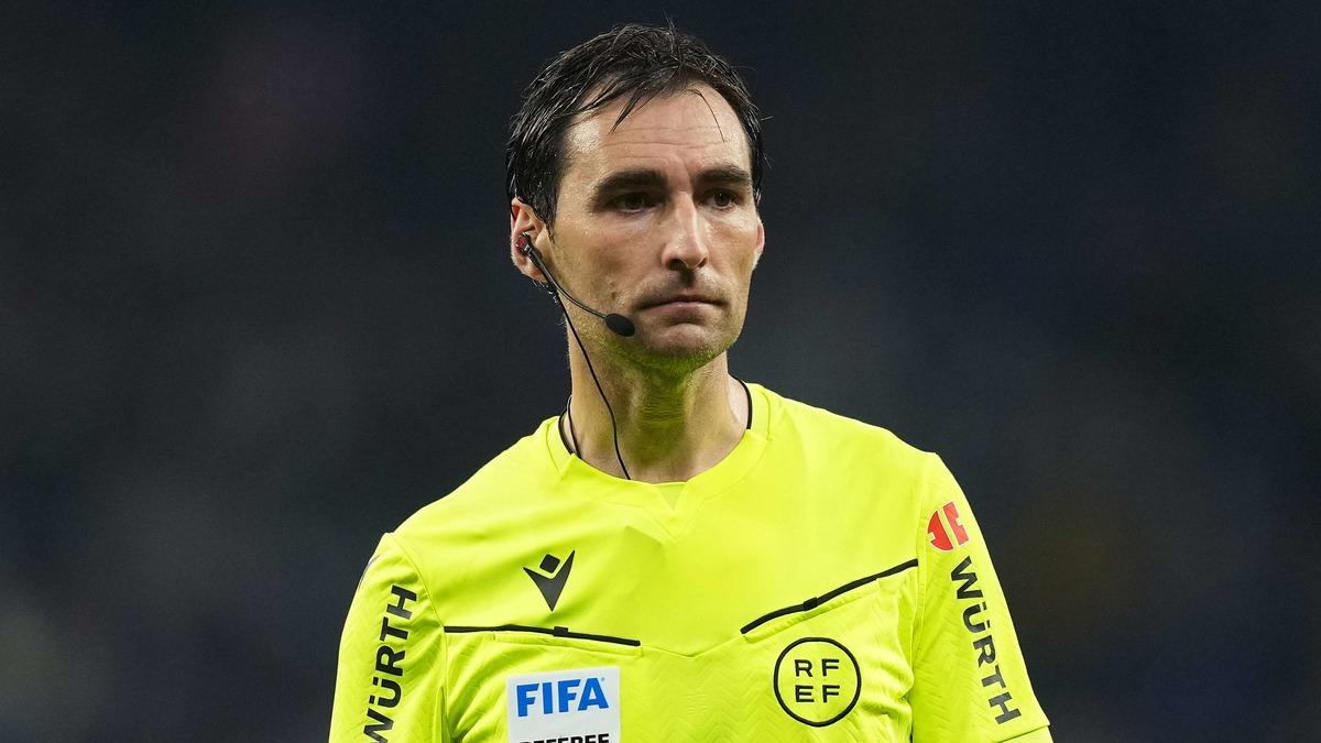 Fenerbahçe - Slavia Prag maçına İspanyol hakem! 1