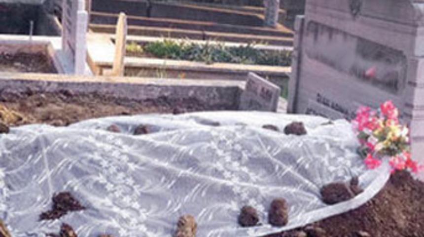 Bu mezarda koca bir dram yatıyor!