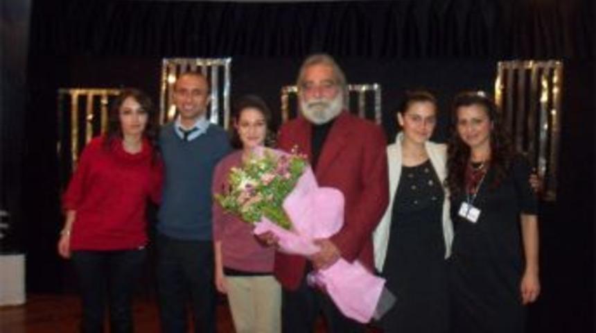 &Uuml;nl&uuml; sanat&ccedil;ı Yılmaz Şerif Mersin'de