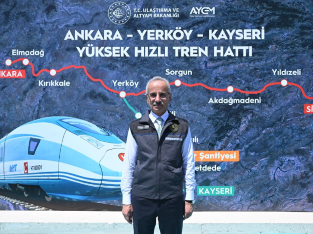 Ankara-Kayseri arası 1 saat 45 dakika olacak! İlerleme y&uuml;zde 50'yi ge&ccedil;ti