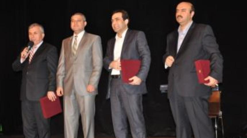 Murat Can'a &ouml;d&uuml;l