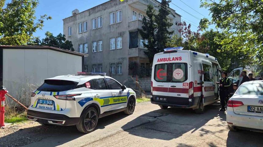 Adıyaman&rsquo;da otomobilin &ccedil;arptığı &ccedil;ocuk yaralandı