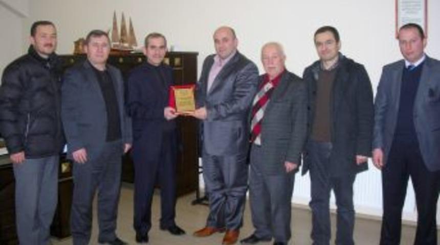 ÇARŞİAD'dan Senko Tekstil'e plaket