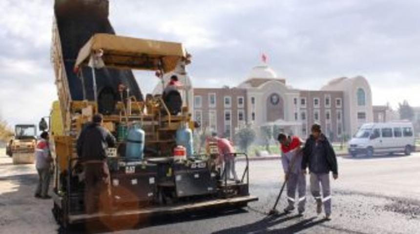 Aksu&rsquo;da 2012 asfaltlama &ccedil;alışmaları başladı