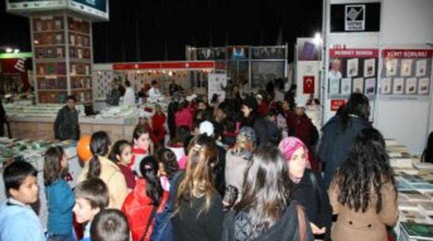 Aldırmaz: Kitap fuarı bölge kültürüne büyük katkı sağladı