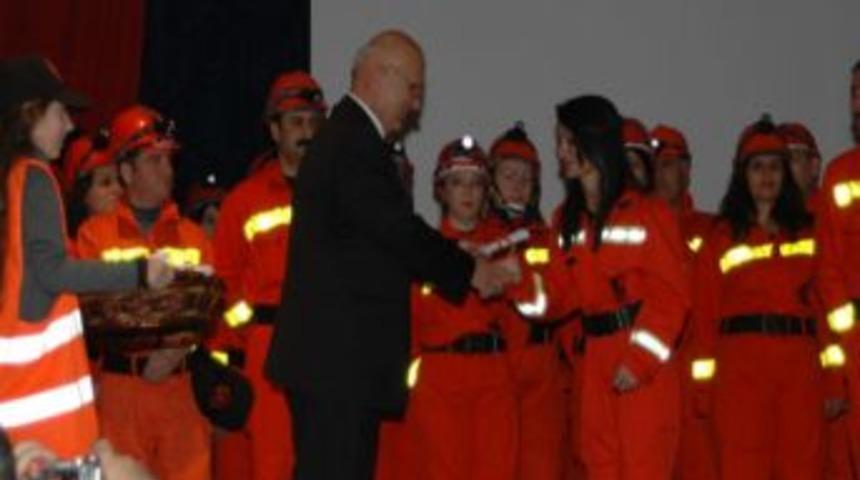 Gemlik MAG gönüllüleri sertifikalarını aldı