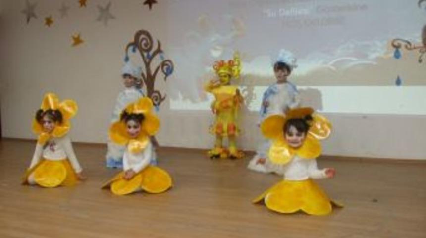 Minik &ouml;ğrenciler tasarrufun &ouml;nemini ske&ccedil;lerle anlattı