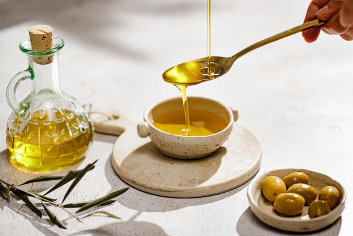 Evde kendi aromalı zeytinyağını yapmanın basit formulü! 3