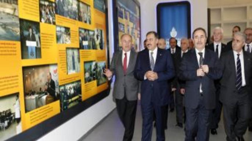 Veysel Eroğlu İstanbul&rsquo;un i&ccedil;me suyu ile ilgili toplantıya katıldı