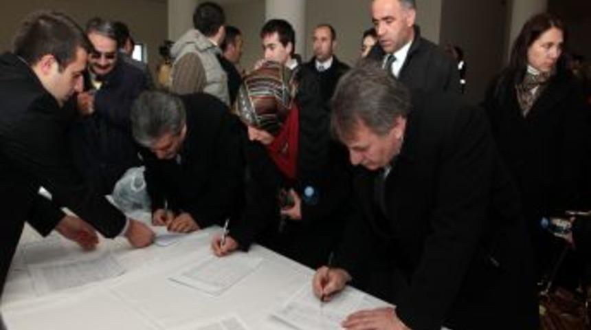 Erzurumlu tarih&ccedil;iler, Fransız Parlamentosu'nu bildiriyle kınadı