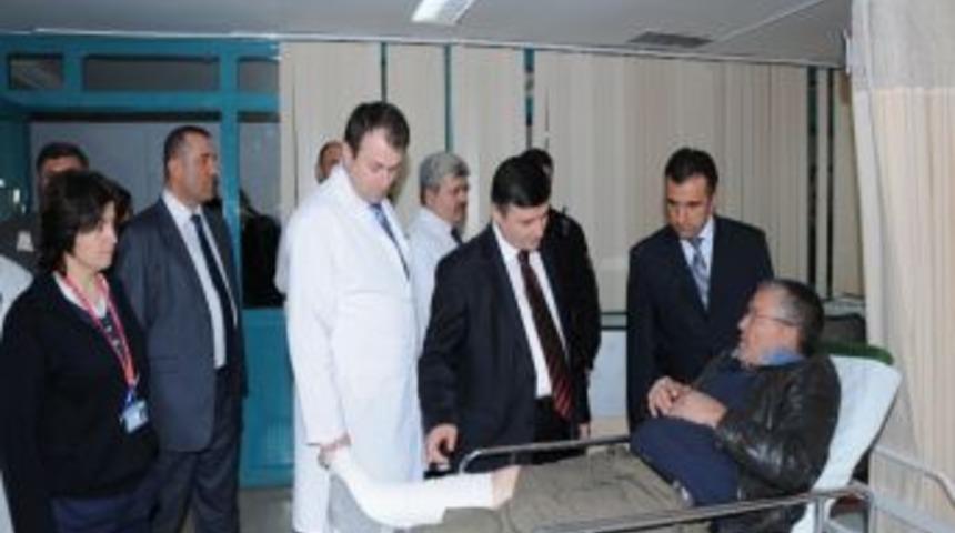 Balıkesir Valisi Arslan, yenilenen hastane birimlerini gezdi