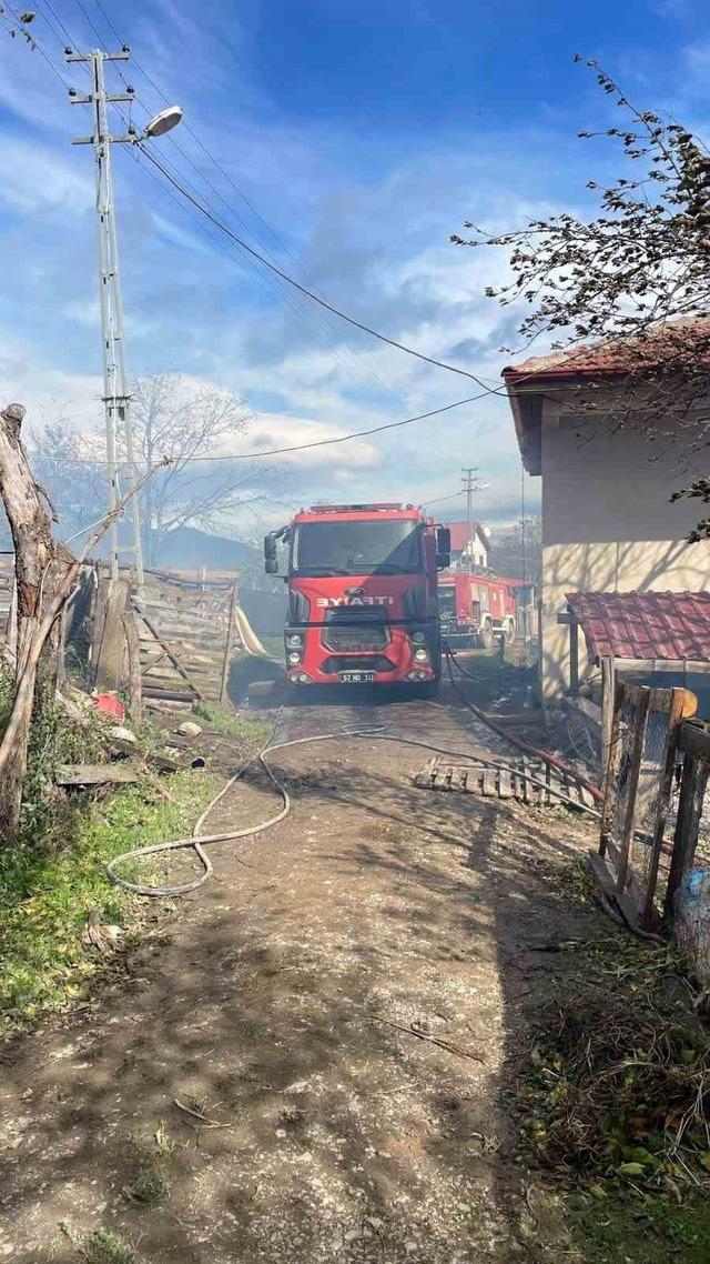 Sinop&rsquo;ta ev yangını 6