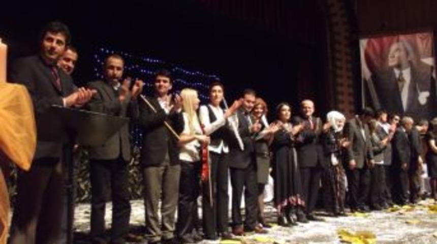 İyi niyetler şiir dinletisi