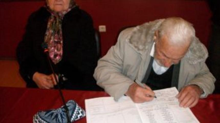 88 yaşında d&ouml;rd&uuml;nc&uuml; defa evlendi