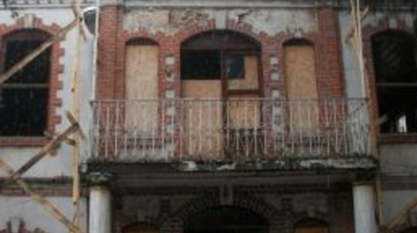 Tinerci mek&acirc;nı haline gelen tarihi bina, kent m&uuml;zesi olacak