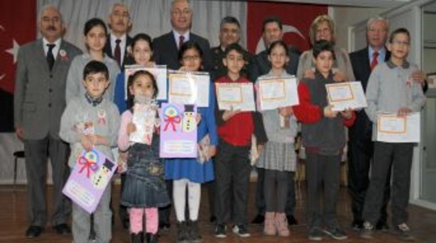 Manisa Valisi Daş&ouml;z: &Ouml;ğrenciler &ccedil;alışırsa başarı kendiliğinden gelir