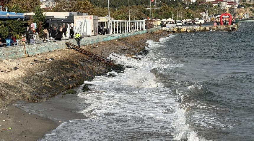 Tekirdağ'da lodos deniz ulaşımını olumsuz etkiliyor