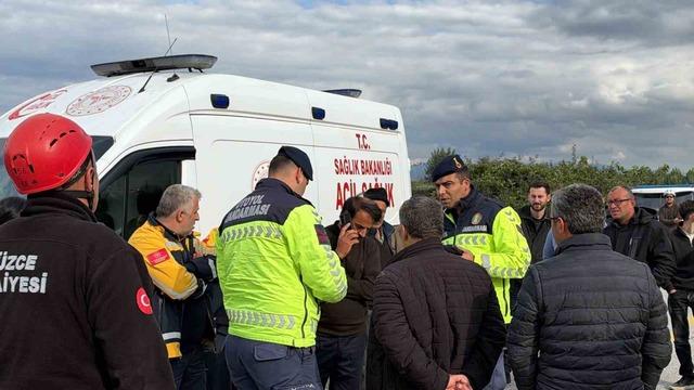 Lastiği patlayan tır k&ouml;pr&uuml;den u&ccedil;arak alev topuna d&ouml;nd&uuml; 4