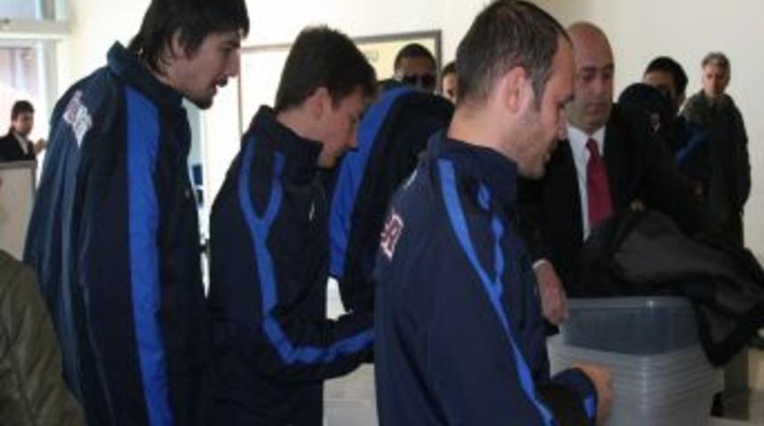 Trabzonspor, Karab&uuml;k&rsquo;e 3 puan i&ccedil;in gitti