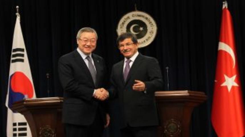 Davutoğlu: Fransa'nın haddine değildir