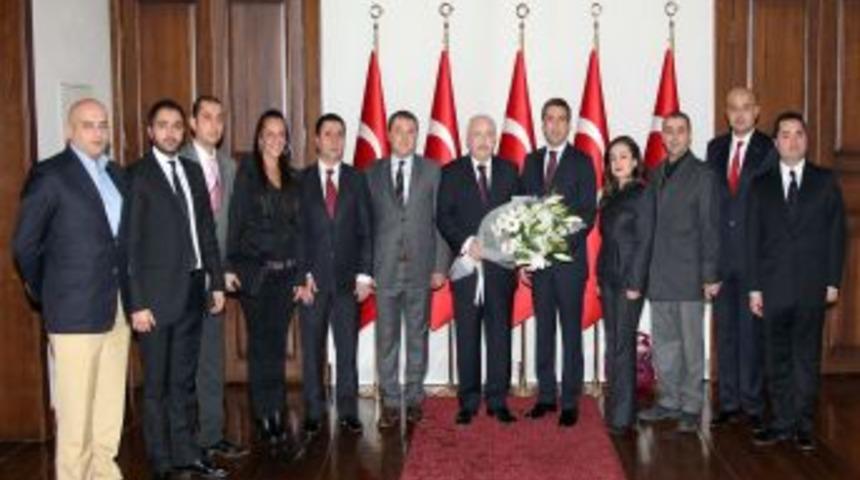 Vali Yüksel genç işadamlarını kabul etti