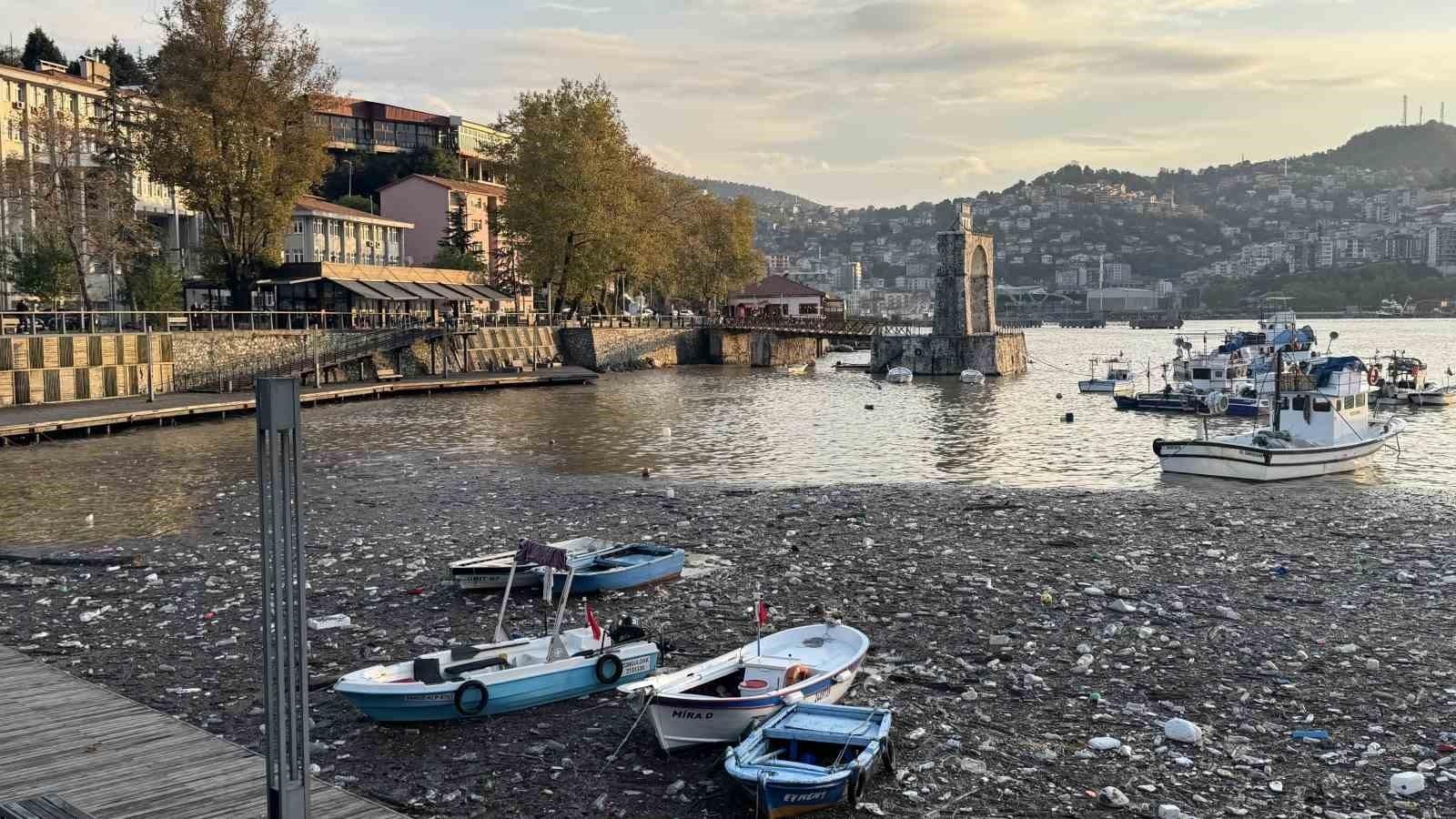 Zonguldak’ta yağış sonrası ortaya çıkan görüntü şaşırttı