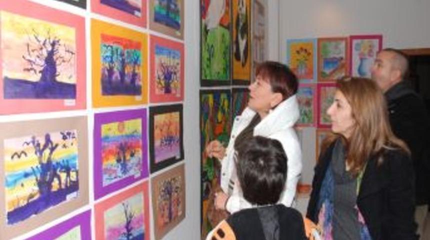 TED Koleji &ouml;ğrencilerinin eserleri sergileniyor