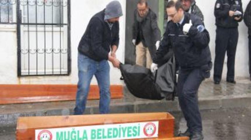 Elektrikli battaniye kısa devre yapınca hayatını kaybetti