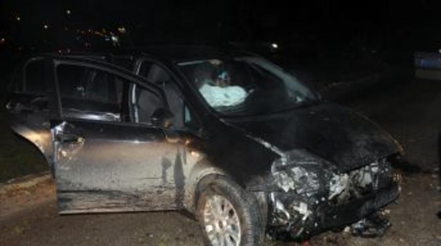 Edirne&rsquo;de takla atan ara&ccedil;ta 3 kişi yaralandı