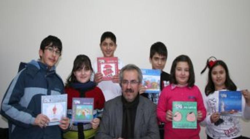 Daha ilk&ouml;ğretimdeler ama karikat&uuml;rleri dergide yayınlanıyor