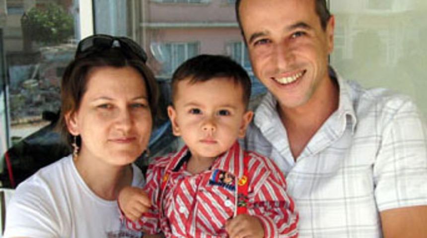 Eşi ve &ccedil;ocuğunu &ouml;ld&uuml;r&uuml;p intihar etti