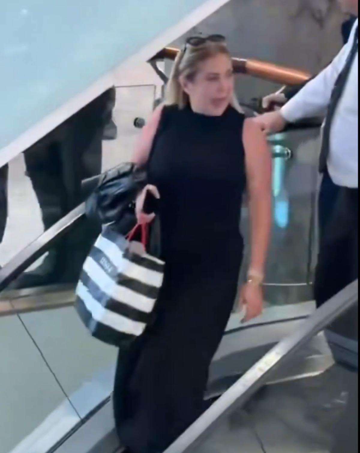 İstanbul daki lüks AVM de Klodya Medina protestosu 4