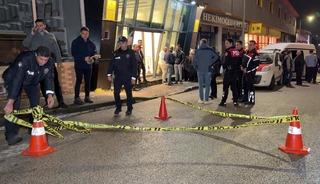 Erzurum'da d&uuml;ğ&uuml;n kana bulandı! 2 kişi bı&ccedil;aklandı