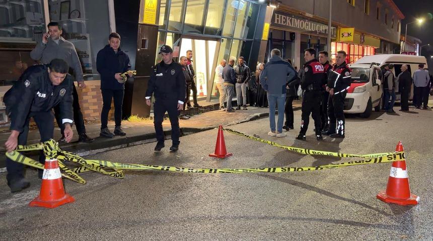 Erzurum'da d&uuml;ğ&uuml;n kana bulandı! 2 kişi bı&ccedil;aklandı
