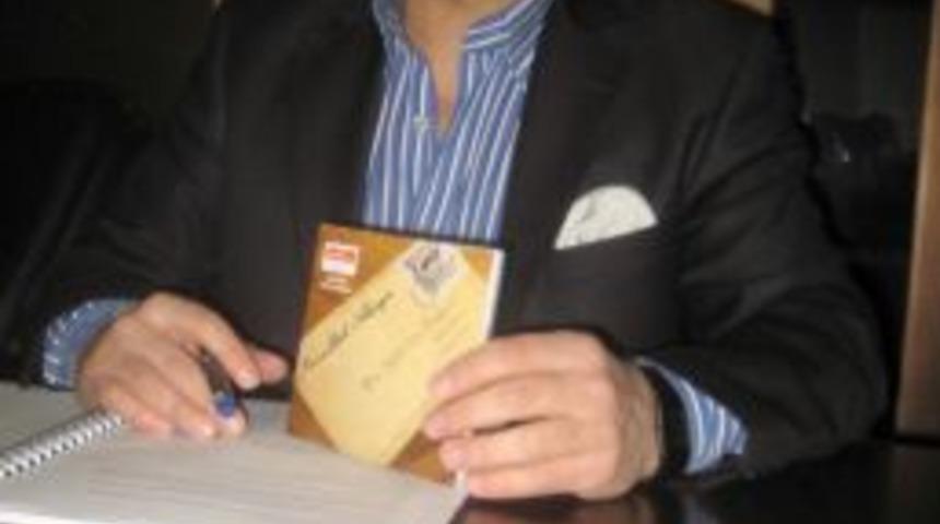 Erzurum t&uuml;rk&uuml;lerinin sesi Nurullah Ak&ccedil;ayır, yeni alb&uuml;m&uuml;n&uuml; tanıttı