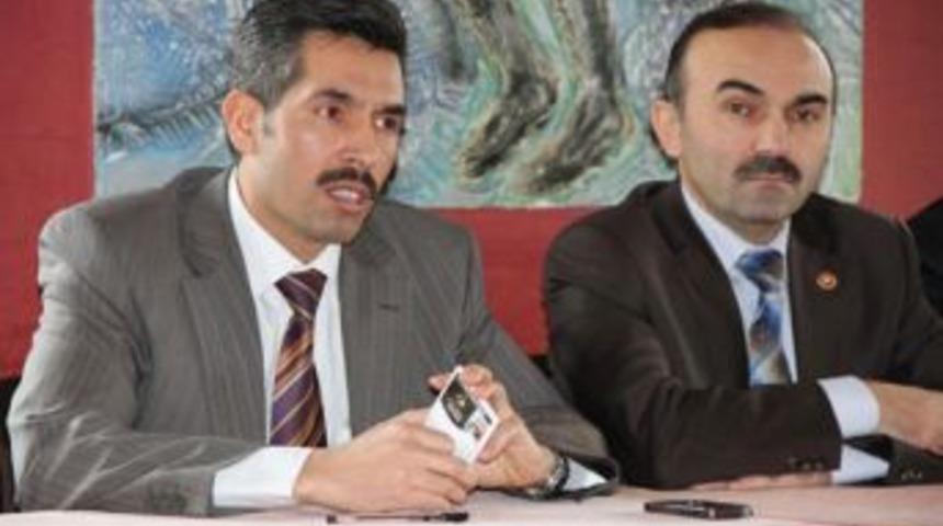 AKP Altınova kongresine liste ertelemesi