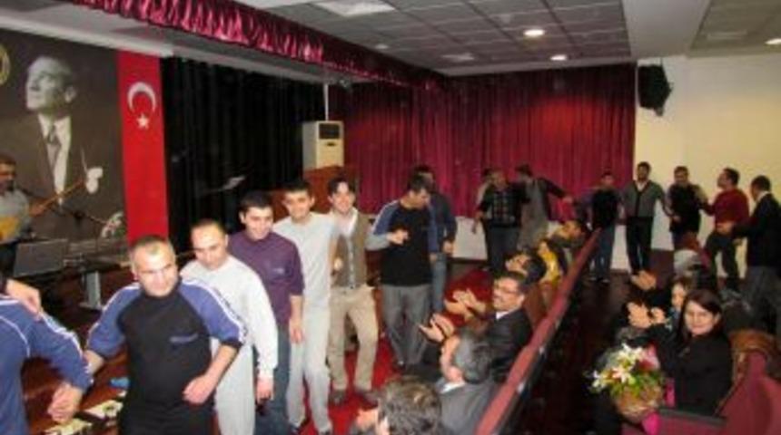 Engelliler g&ouml;n&uuml;llerince eğlendi