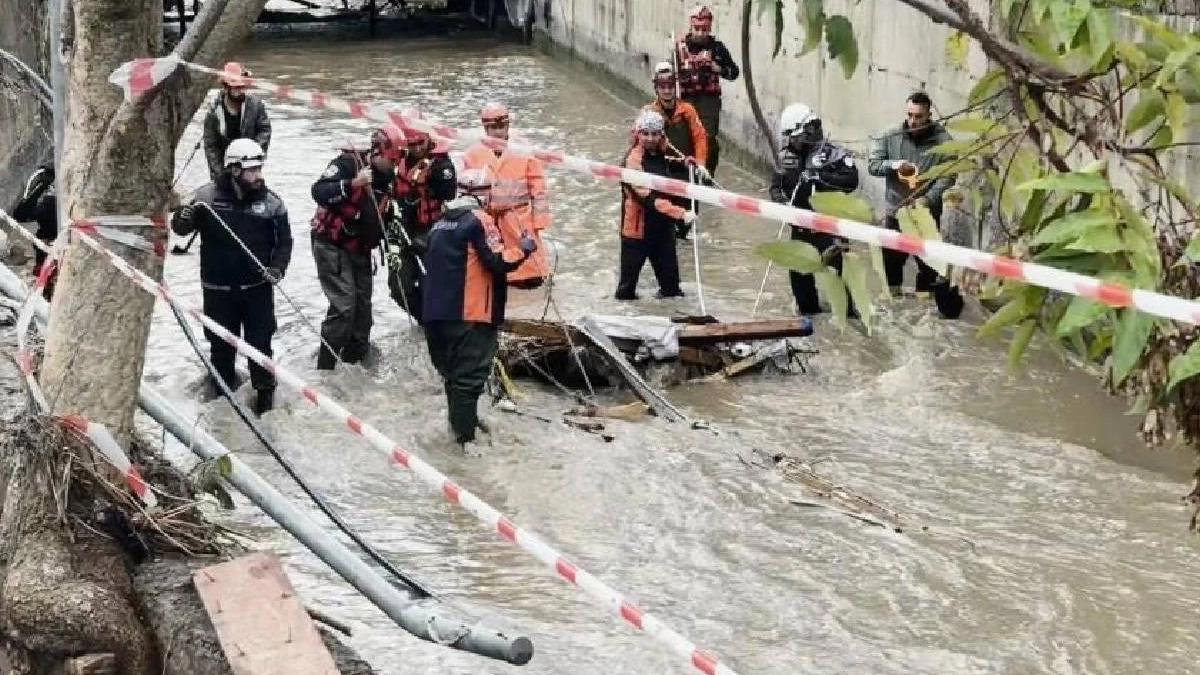 İstanbul ve Kocaeli deki sel felaketinden bir acı haber daha! Can kaybı 8 e yükseldi 3